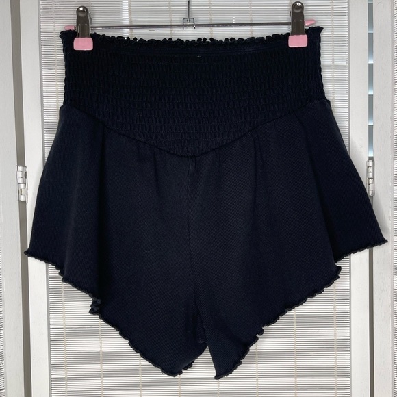 Lovers and Friends Black Smocked Shorts - Picture 3 of 7